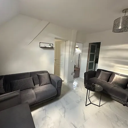 Appartement Calme Moderne Proche De Disneyland Wifi & Cafe Gratuit & Arrivee Autonome *
